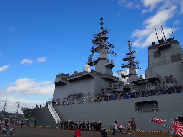 掃海母艦「うらが」「ぶんご」